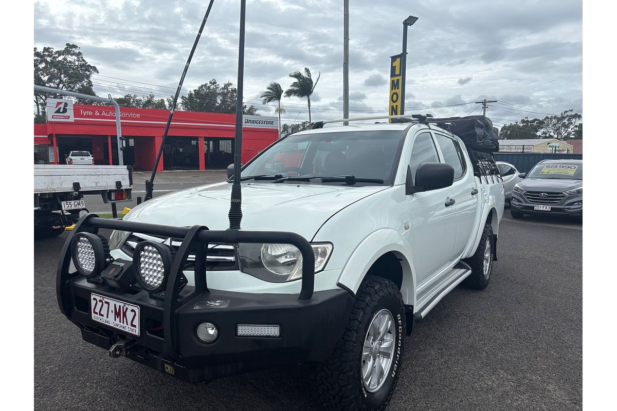2013 Mitsubishi Triton GLX MN 4X4