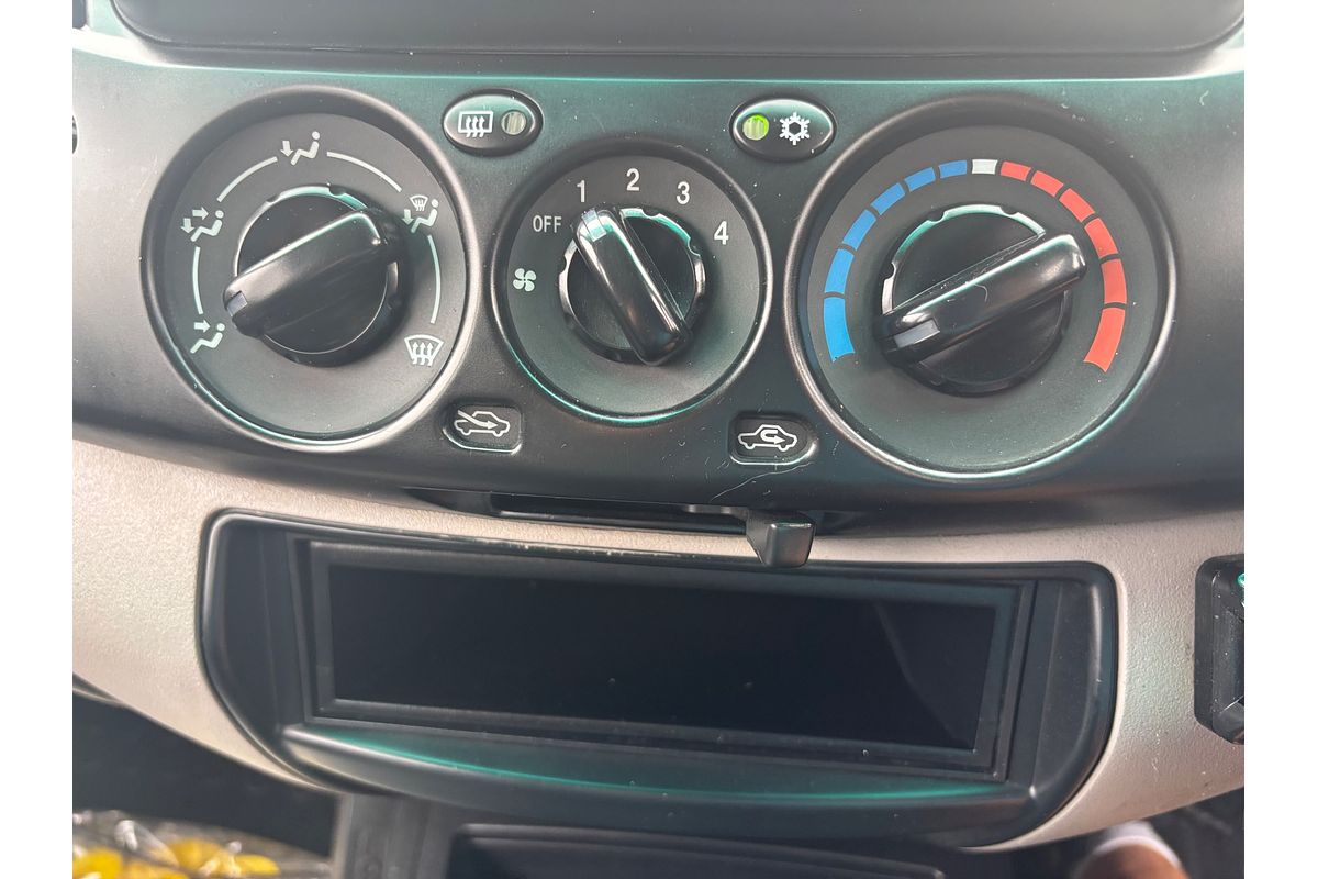 2013 Mitsubishi Triton GLX MN 4X4