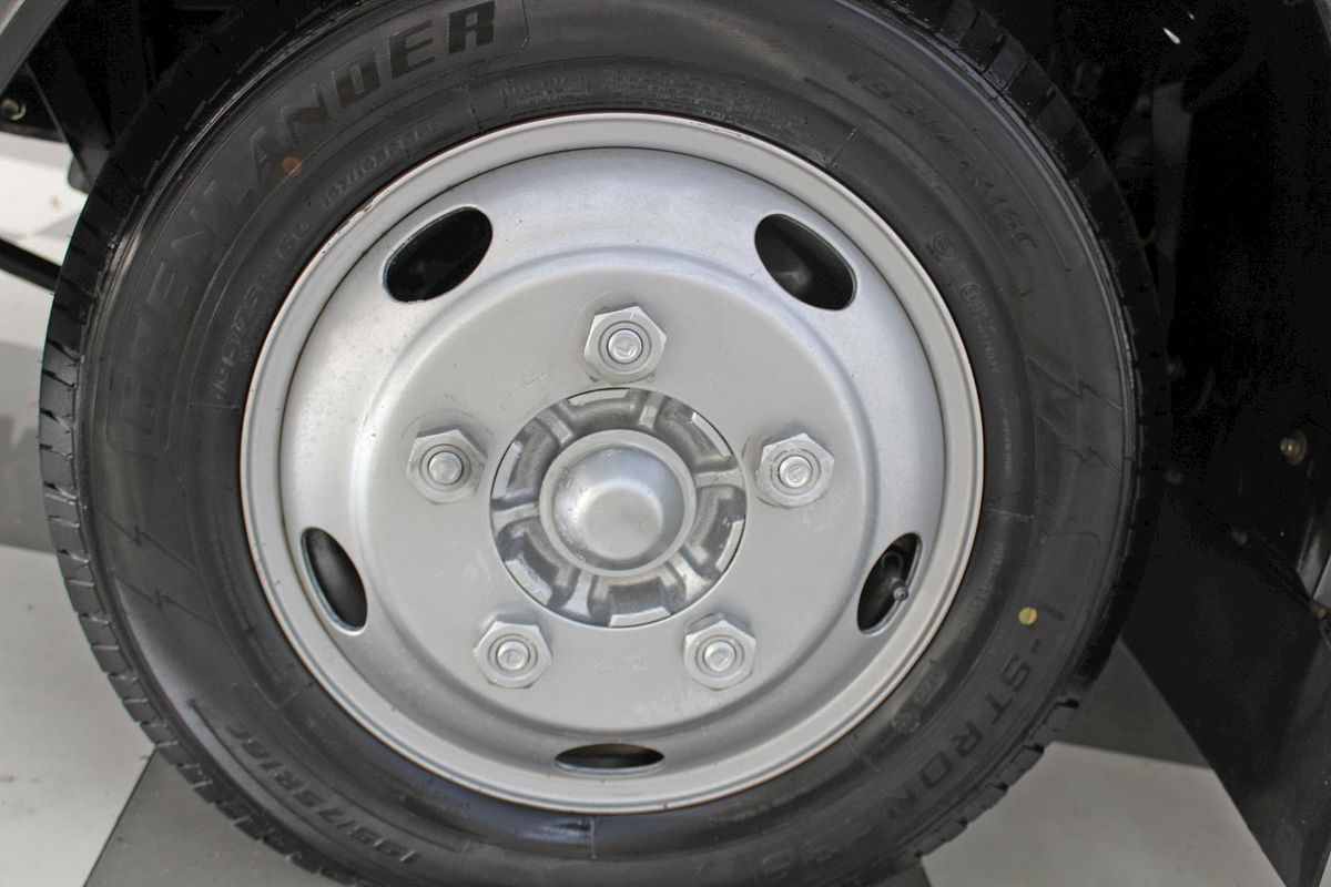 2022 Isuzu N SERIES NLR Traypack N
