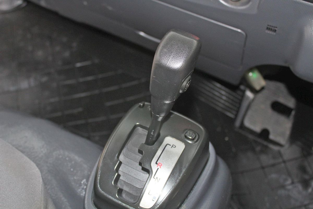 2022 Isuzu N SERIES NLR Traypack N