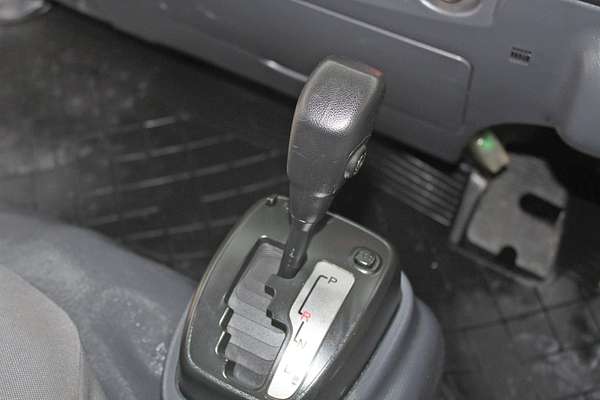 2022 Isuzu N SERIES NLR Traypack N