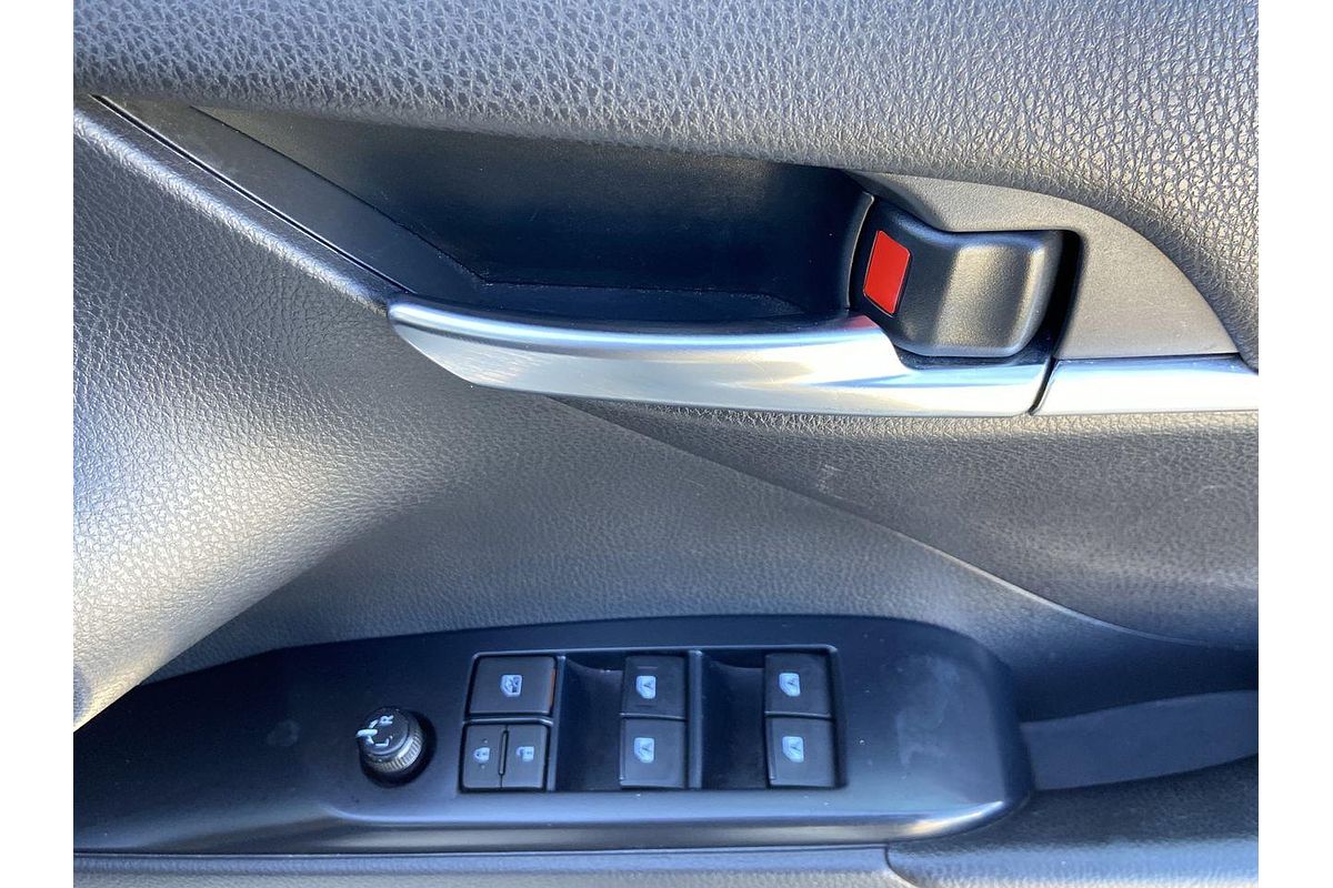 2019 Toyota Camry Ascent ASV70R