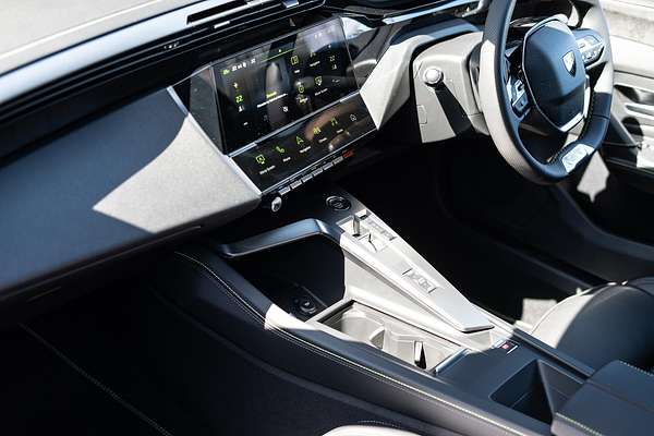 2025 Peugeot 408 GT Premium Hybrid P54