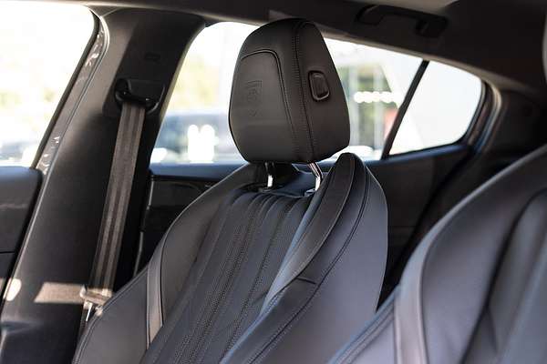 2025 Peugeot 408 GT Premium Hybrid P54