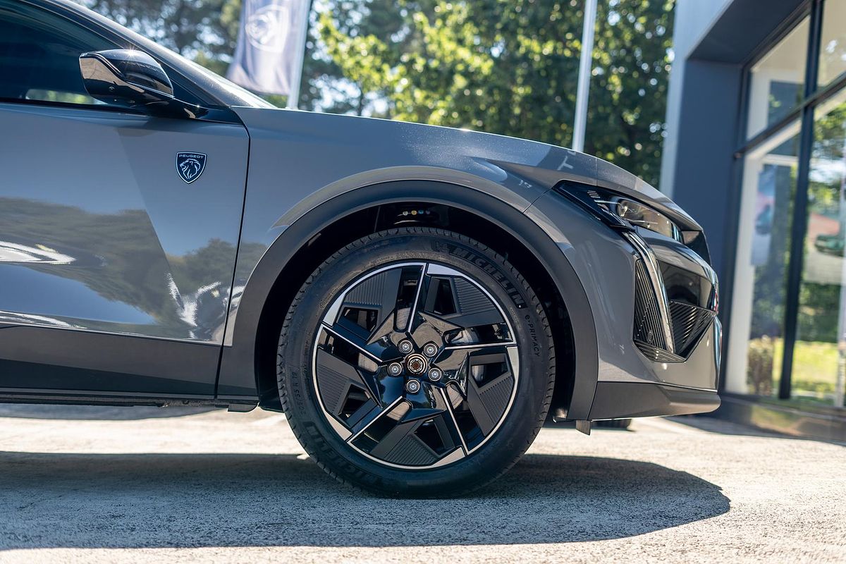 2025 Peugeot 408 GT Premium Hybrid P54