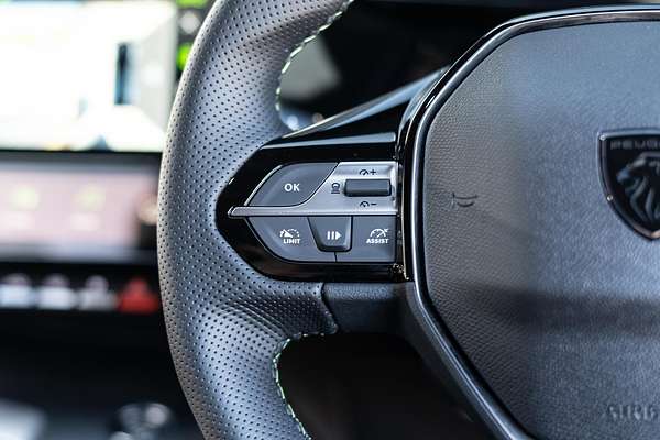 2025 Peugeot 408 GT Premium Hybrid P54