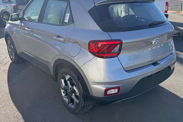 2025 Hyundai Venue Active QX.V5