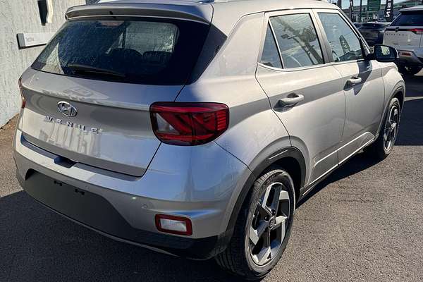 2025 Hyundai Venue Active QX.V5