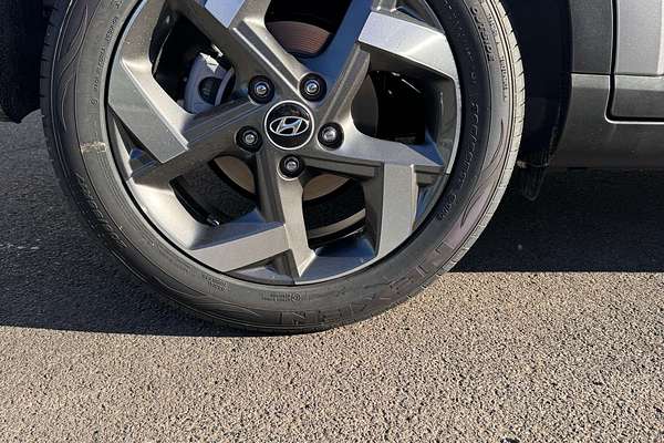2025 Hyundai Venue Active QX.V5