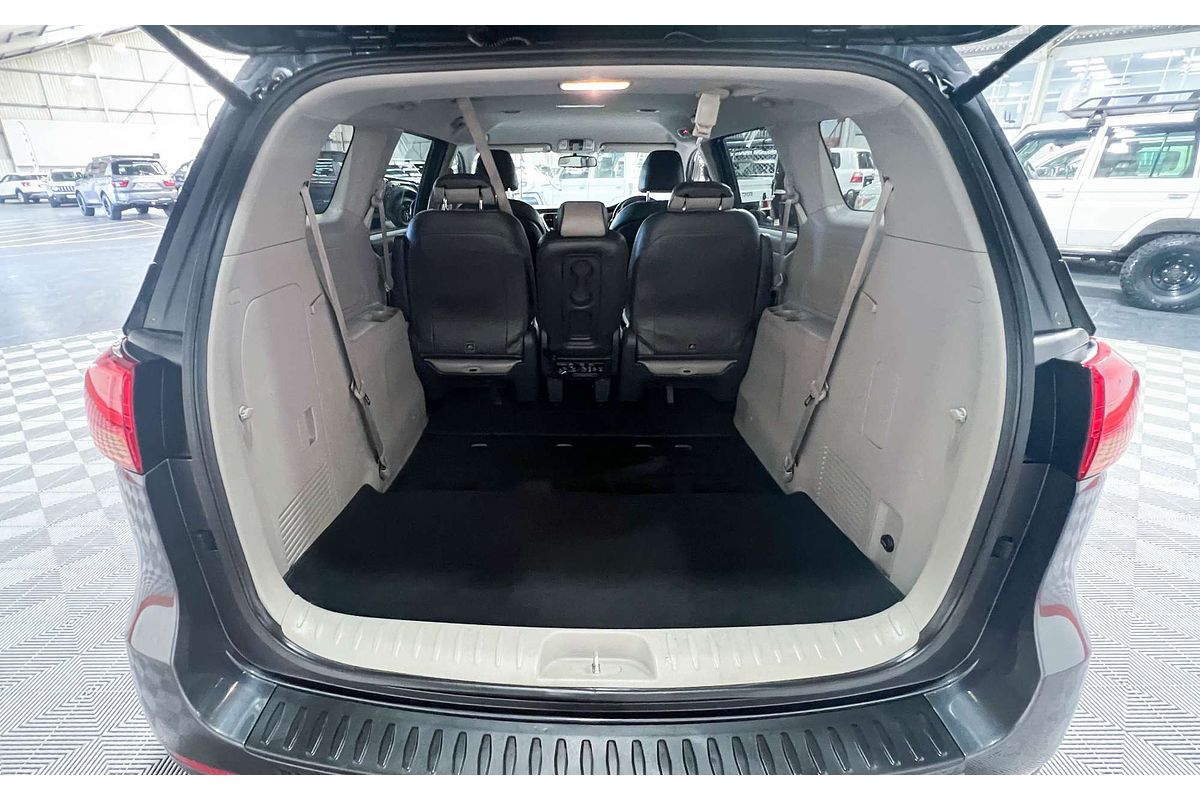 2016 Kia Carnival SLi YP