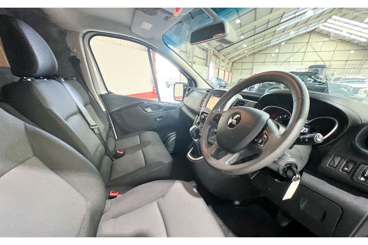 2022 Mitsubishi Express GLX SN SWB