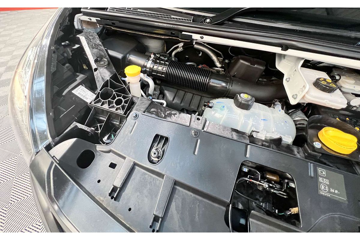 2022 Mitsubishi Express GLX SN SWB