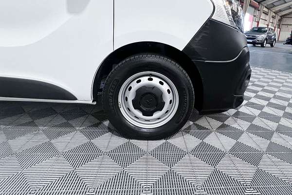 2022 Mitsubishi Express GLX SN SWB