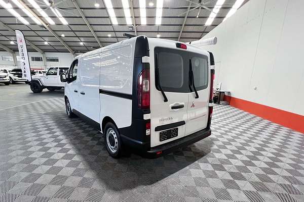 2022 Mitsubishi Express GLX SN SWB