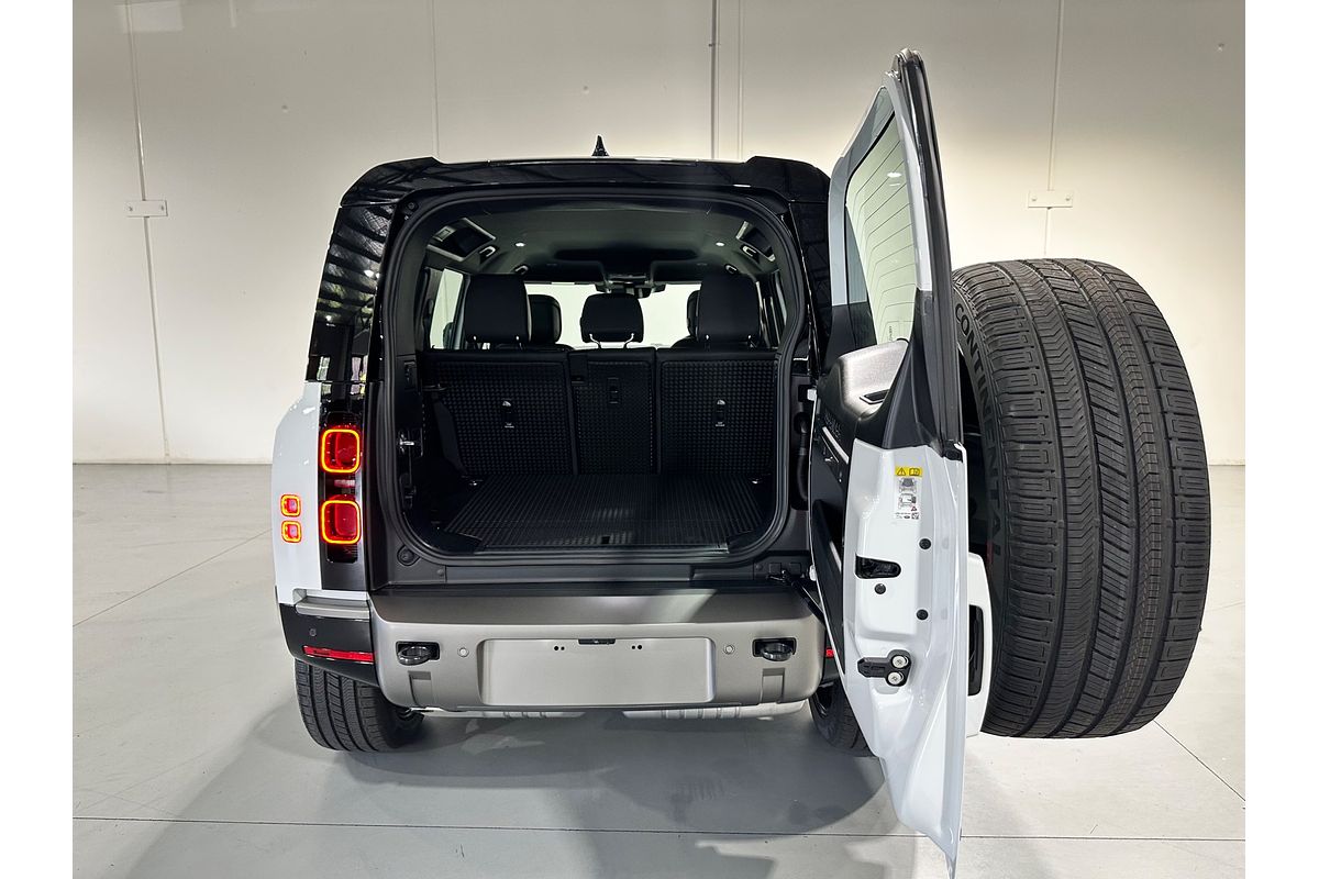 2025 Land Rover Defender 110 D350 X-Dynamic SE L663