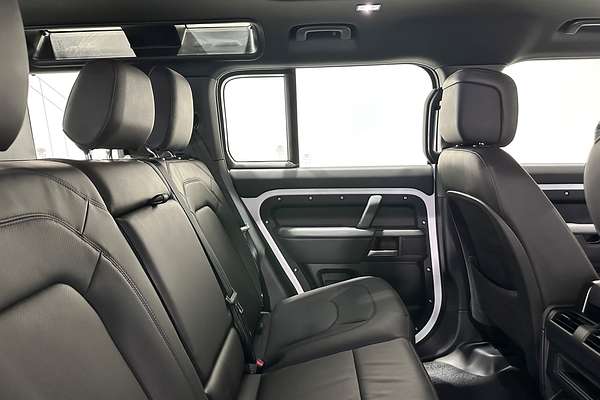 2025 Land Rover Defender 110 D350 X-Dynamic SE L663