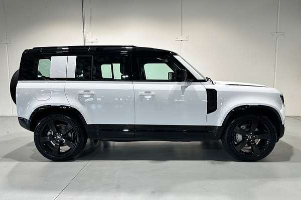 2025 Land Rover Defender 110 D350 X-Dynamic SE L663
