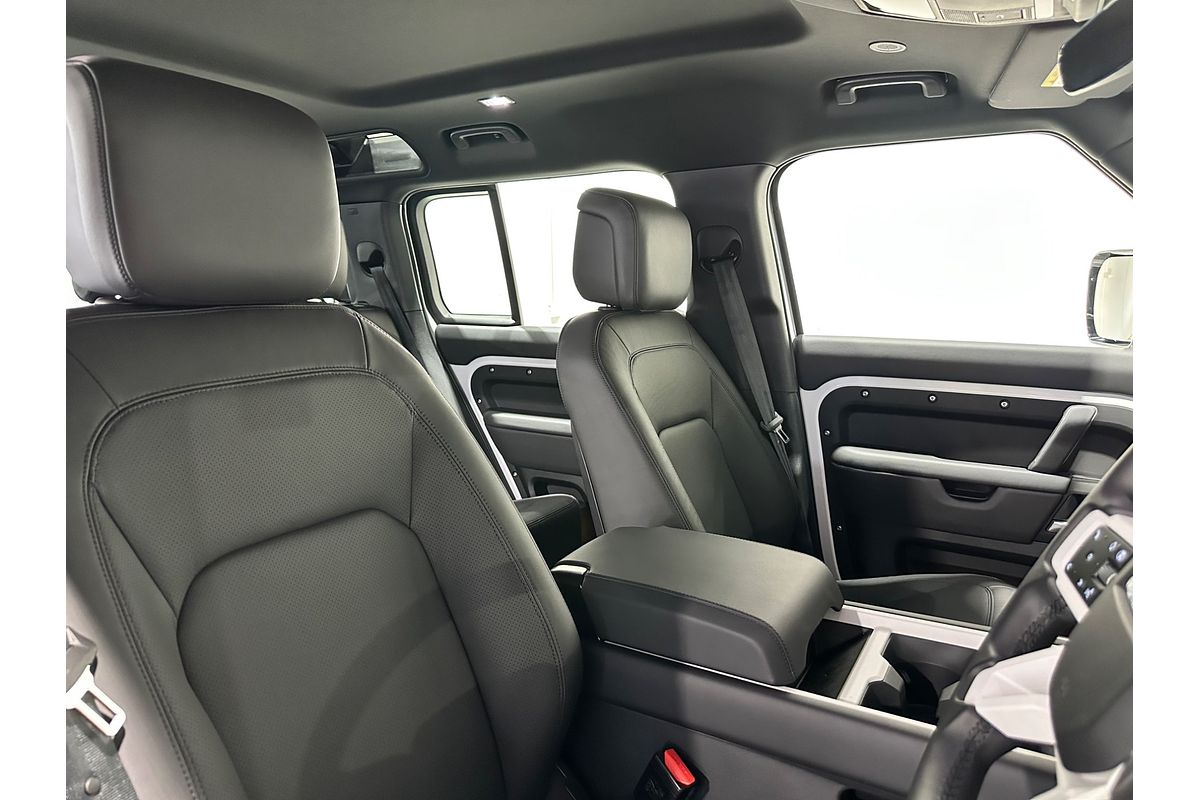 2025 Land Rover Defender 110 D350 X-Dynamic SE L663