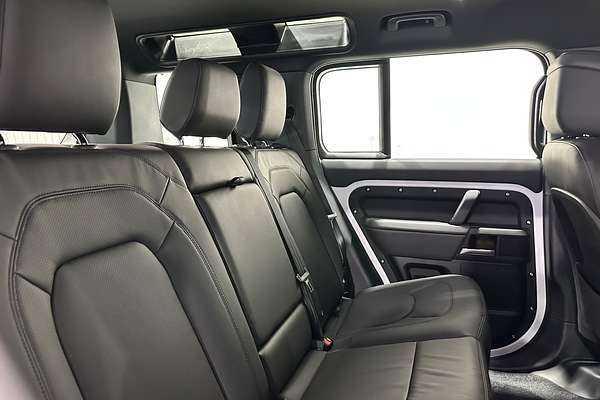 2025 Land Rover Defender 110 D350 X-Dynamic SE L663