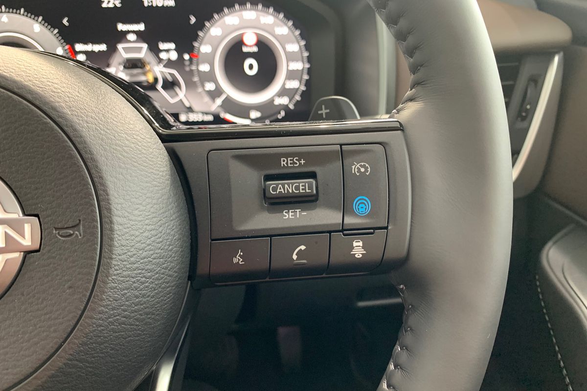 2025 Nissan QASHQAI Ti J12