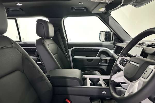 2025 Land Rover Defender 110 D350 X-Dynamic SE L663