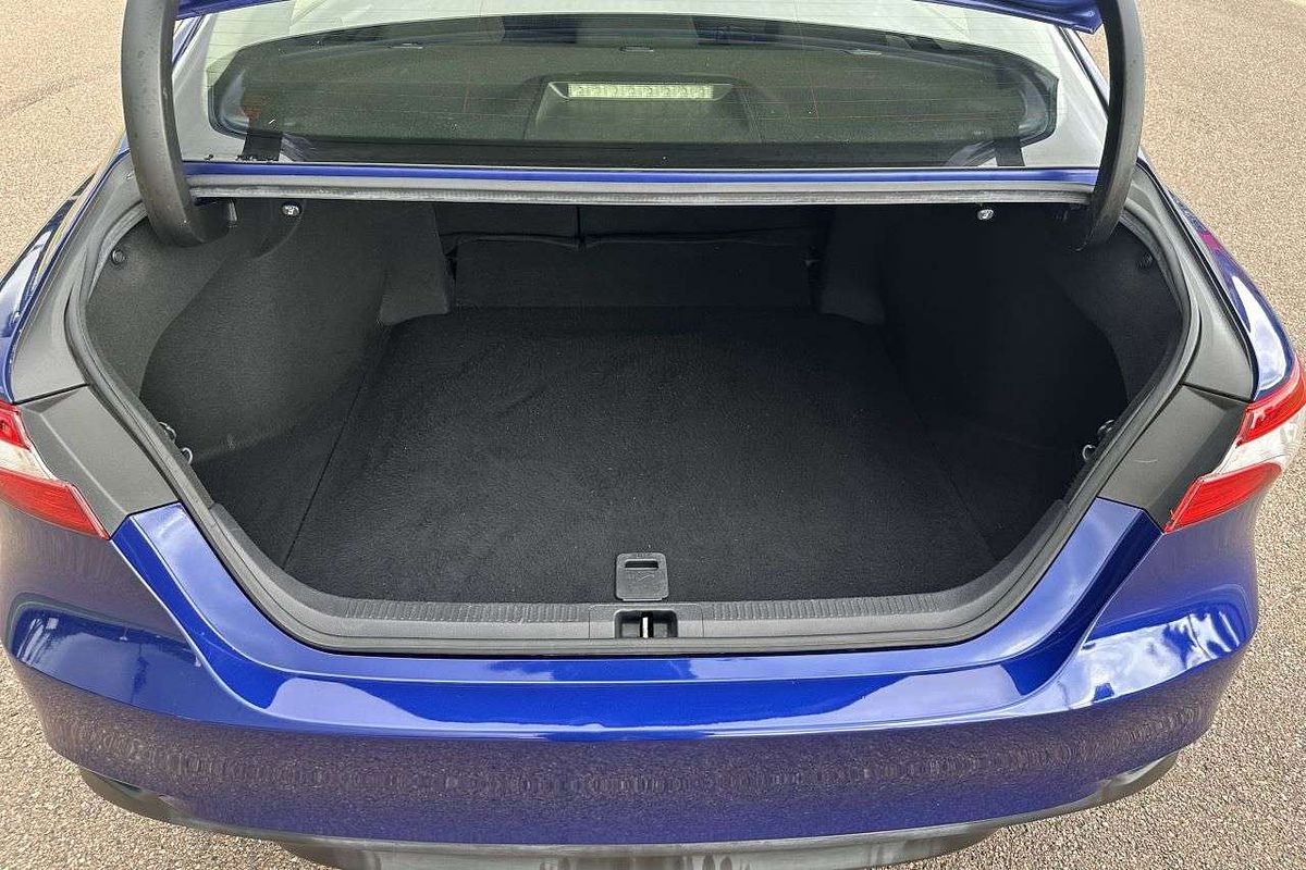 2017 Toyota Camry Ascent ASV70R