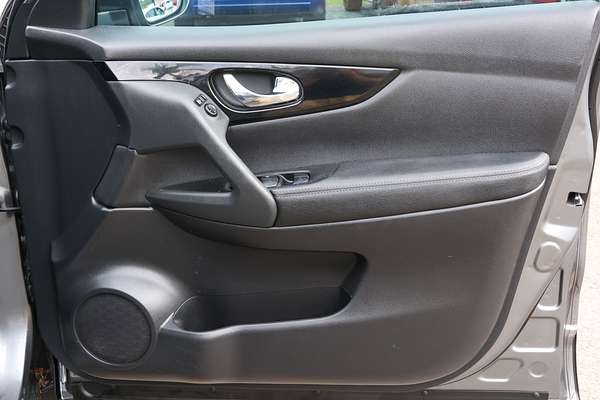 2017 Nissan QASHQAI Ti J11
