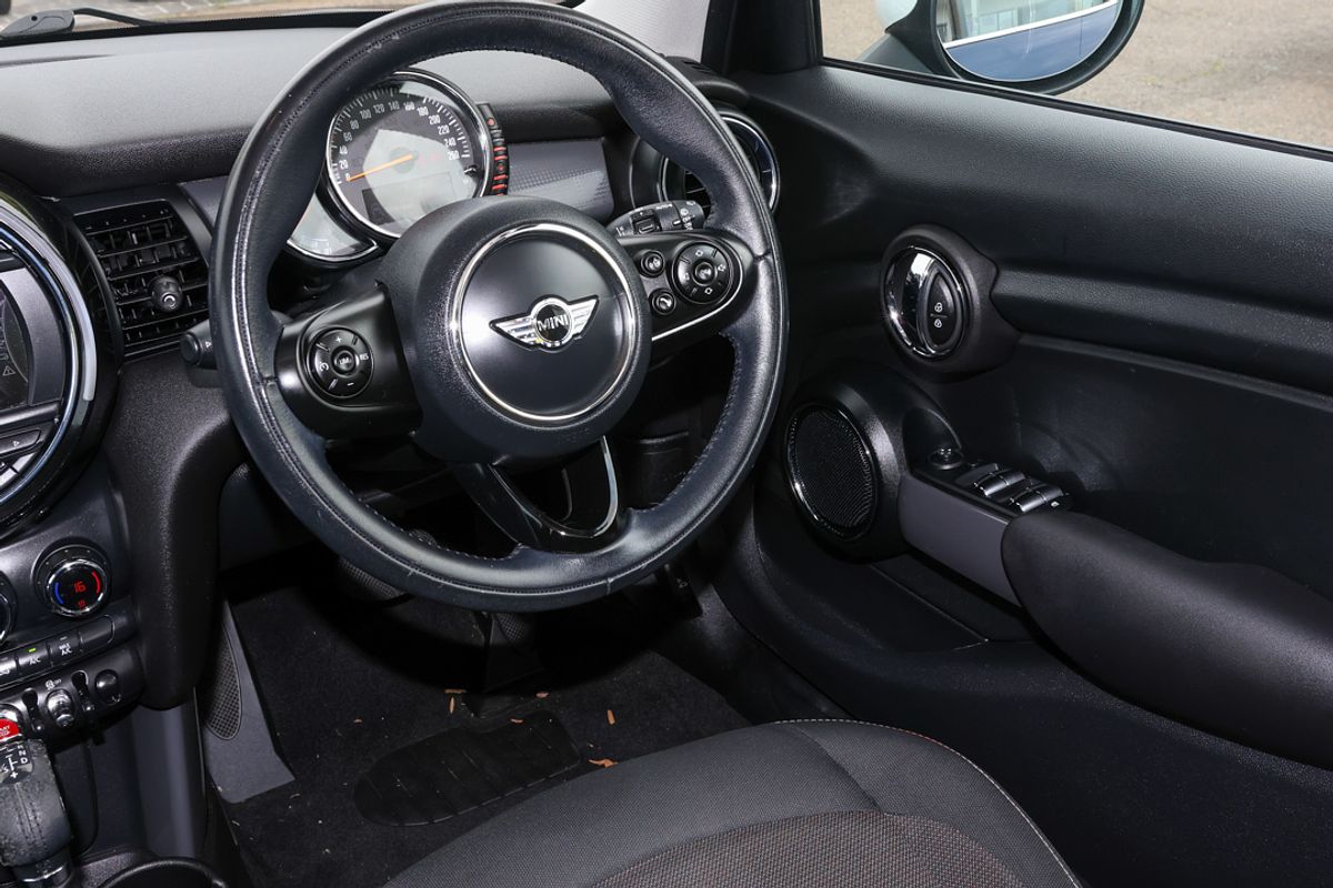 2014 MINI Hatch Cooper F55