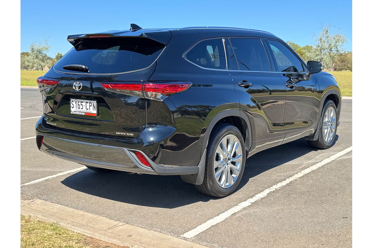 2022 Toyota Kluger Grande GSU75R
