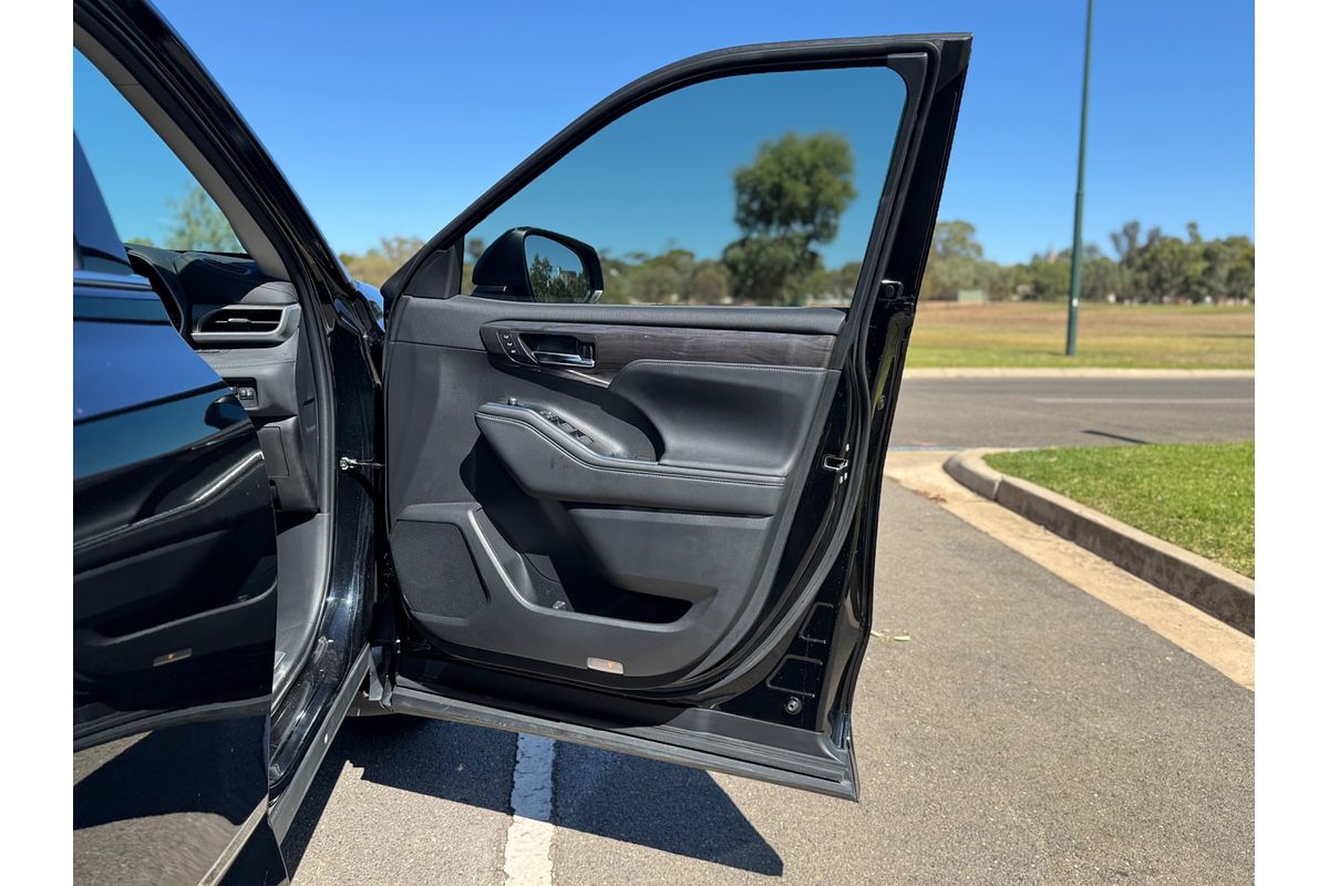 2022 Toyota Kluger Grande GSU75R