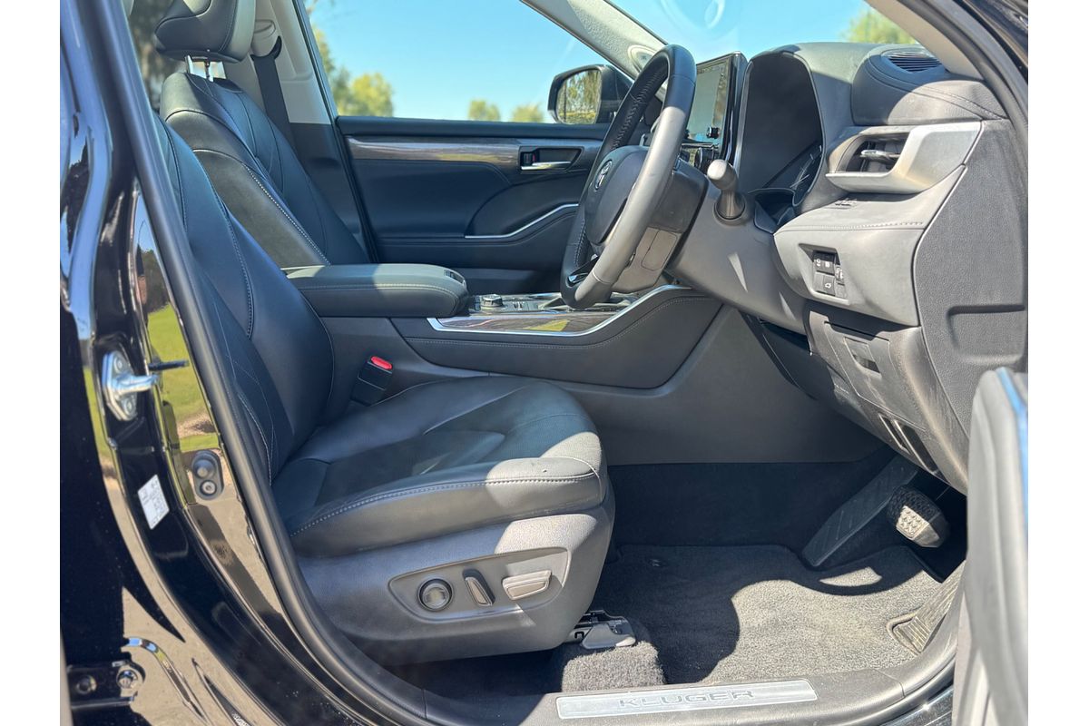2022 Toyota Kluger Grande GSU75R