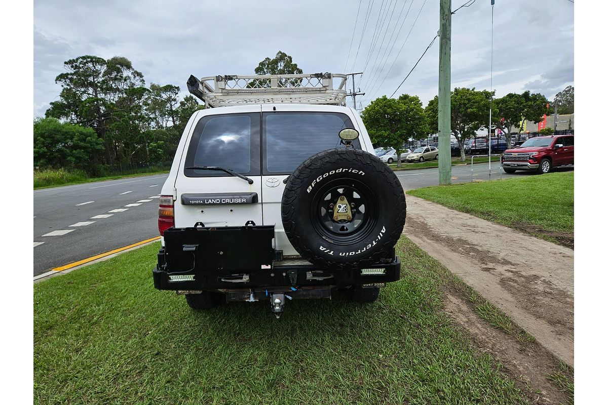 1999 Toyota Landcruiser Standard HZJ105R