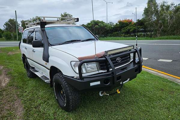 1999 Toyota Landcruiser Standard HZJ105R