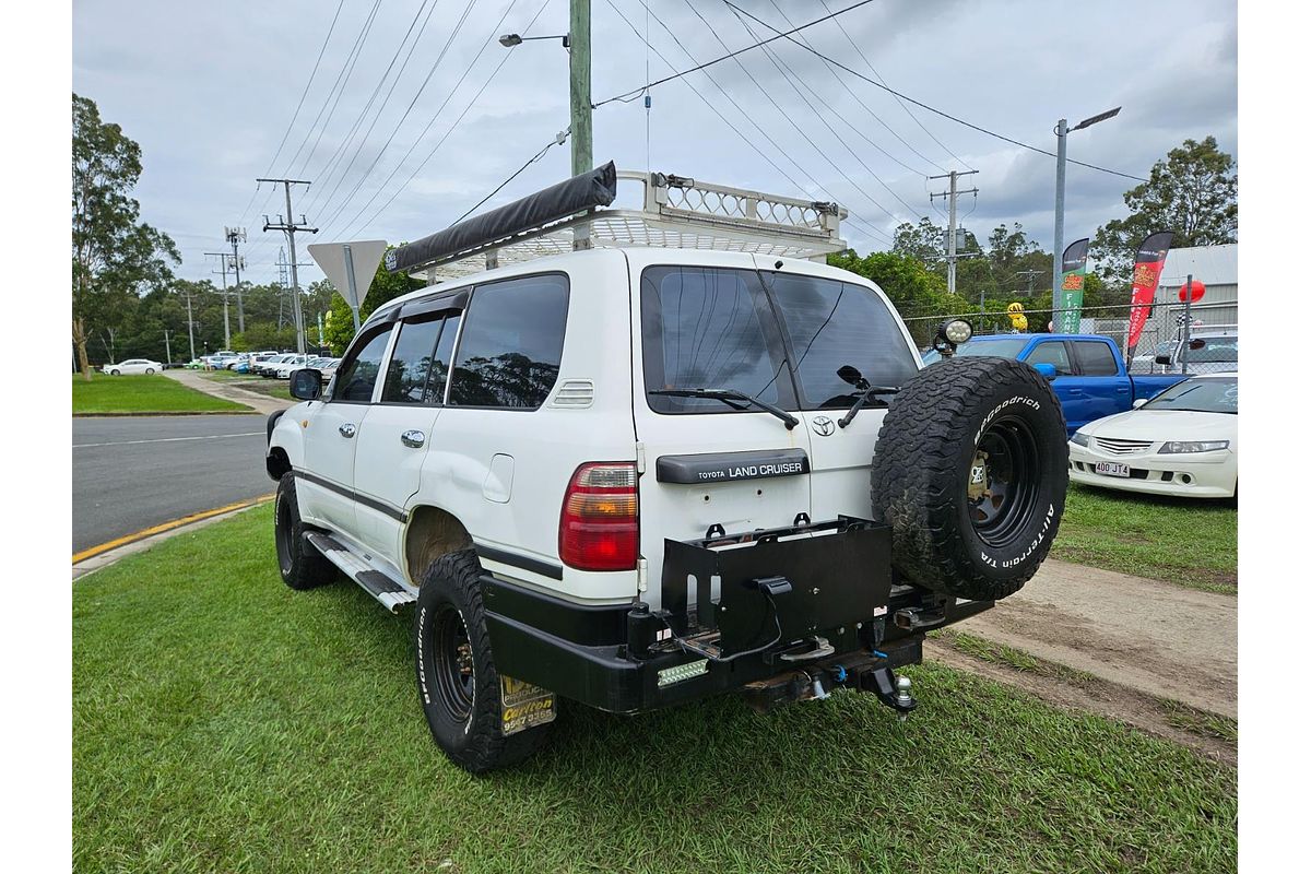 1999 Toyota Landcruiser Standard HZJ105R