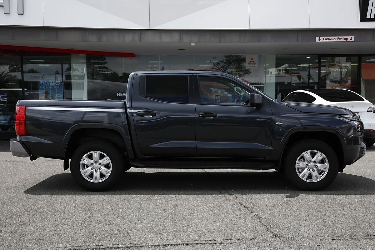 2024 Mitsubishi Triton GLX+ MV 4X4