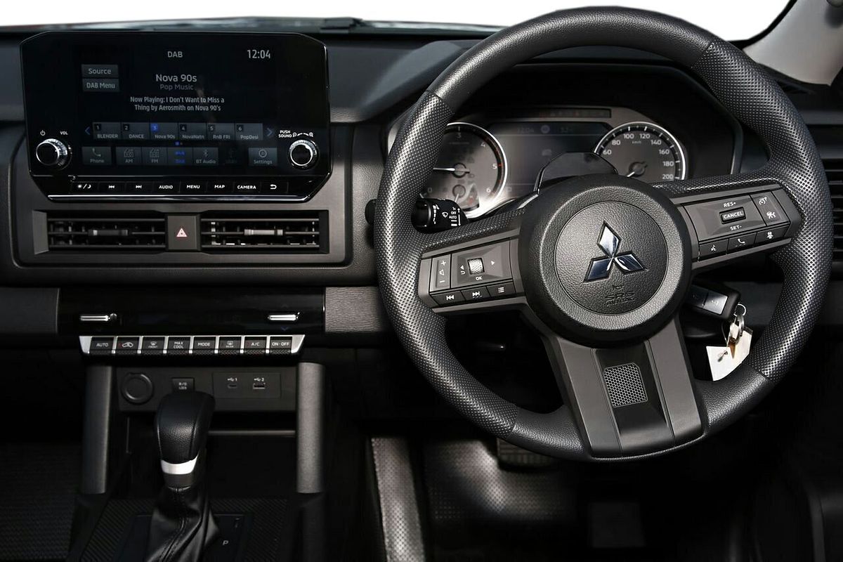 2024 Mitsubishi Triton GLX+ MV 4X4