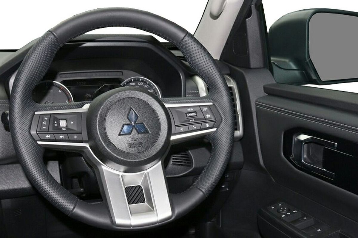 2024 Mitsubishi Triton GLS MV 4X4