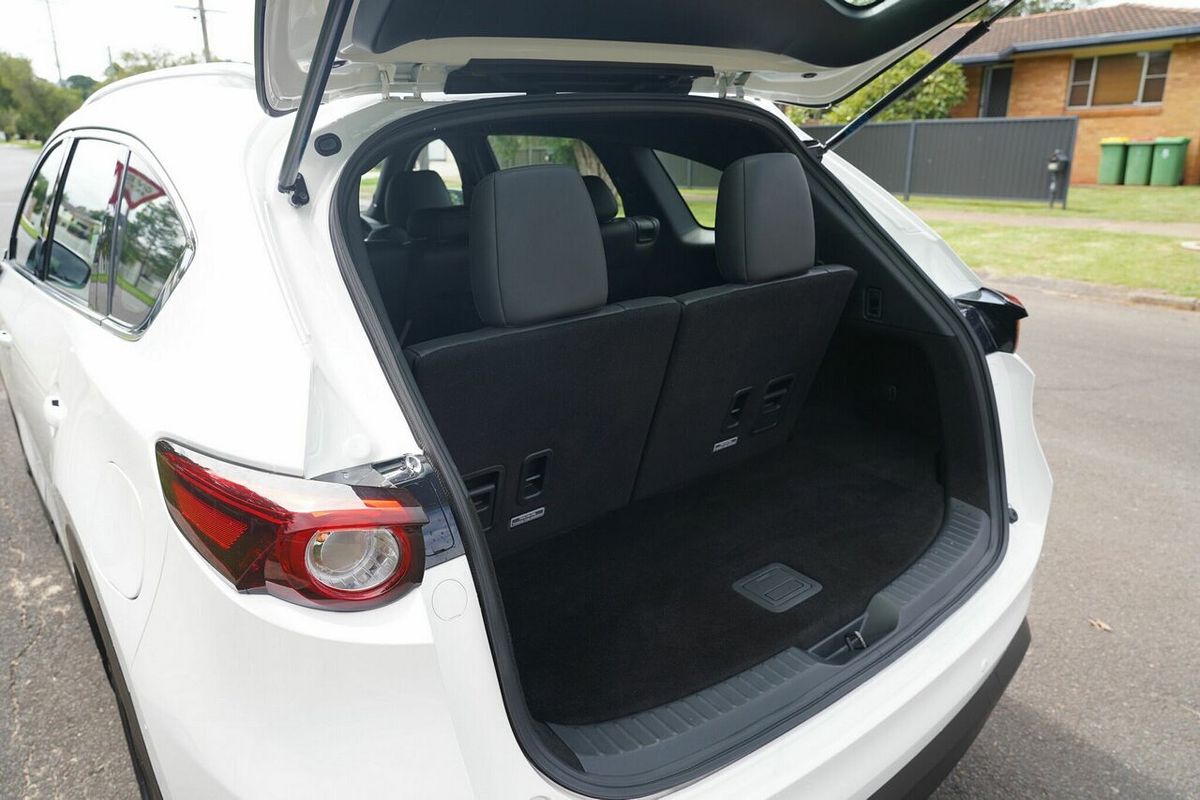 2022 Mazda CX-8 Touring (FWD) CX8D
