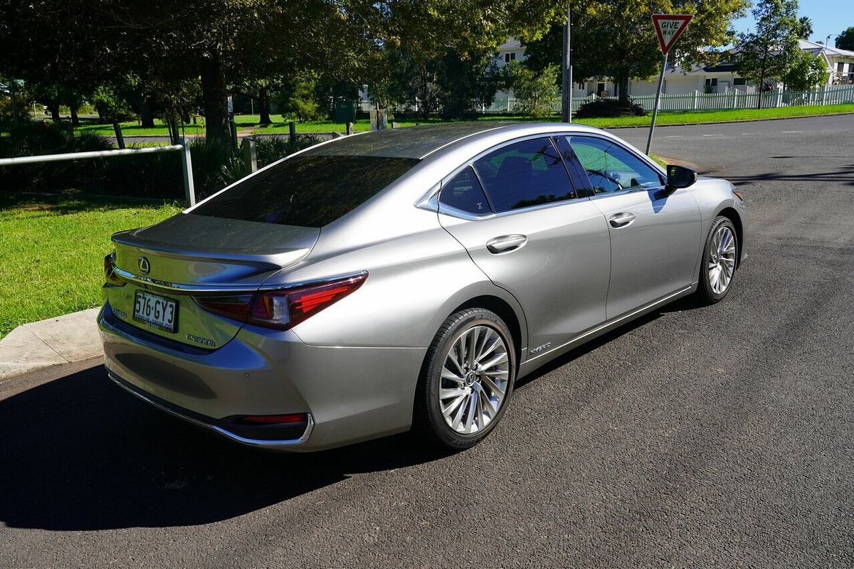 2020 Lexus ES300H Sports Luxury Blk MTS (Hy AXZH10R