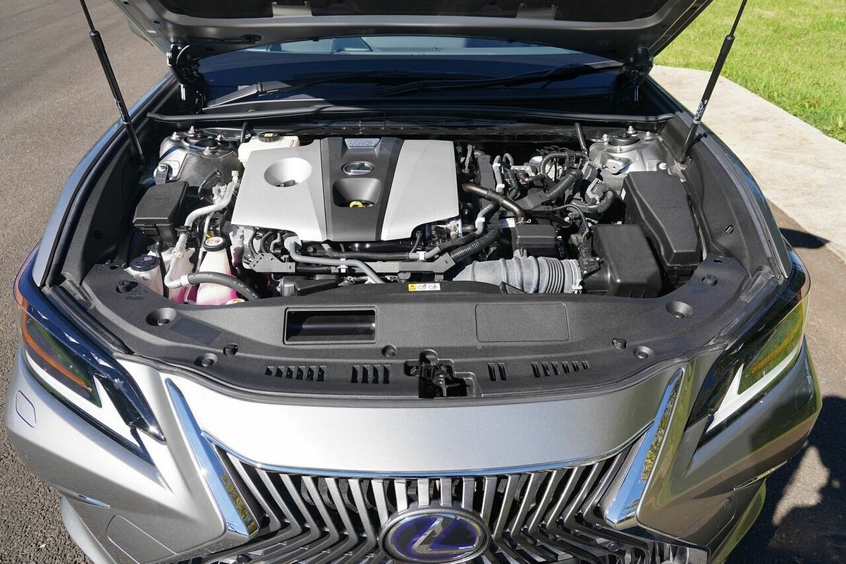 2020 Lexus ES300H Sports Luxury Blk MTS (Hy AXZH10R