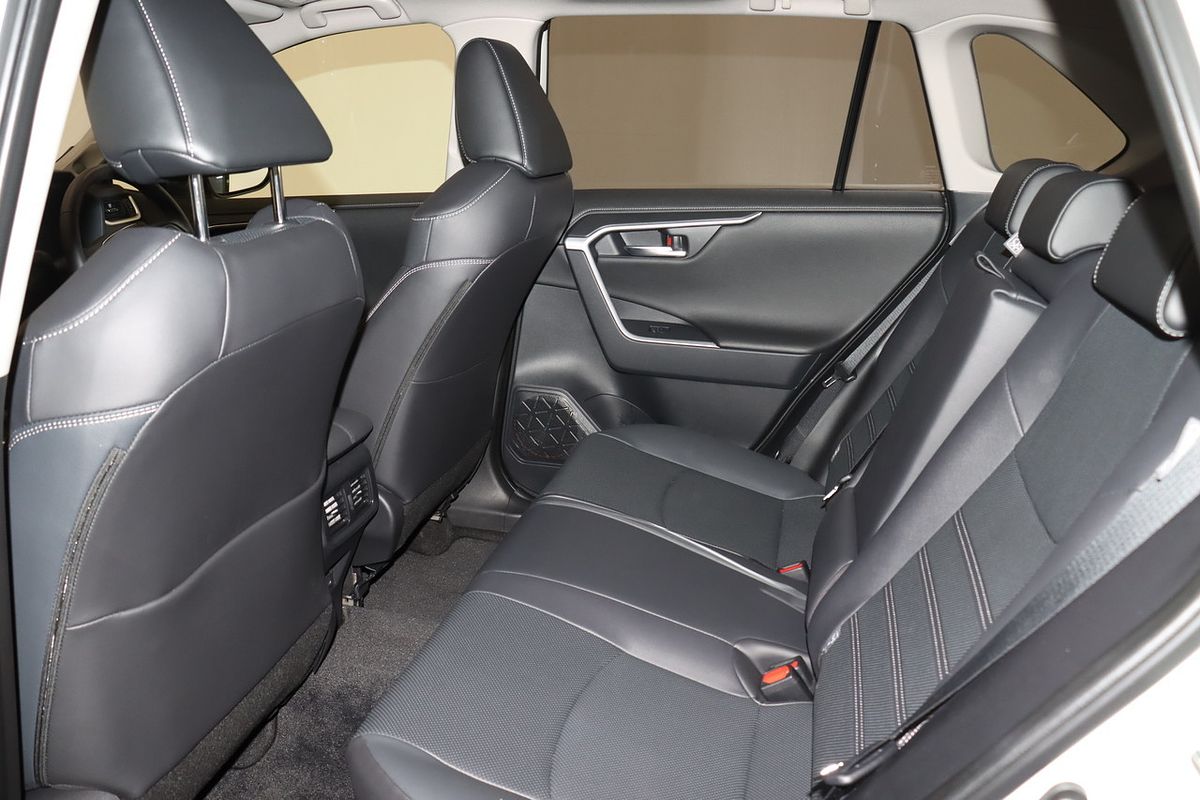 2024 Toyota RAV4 Cruiser AXAH54R