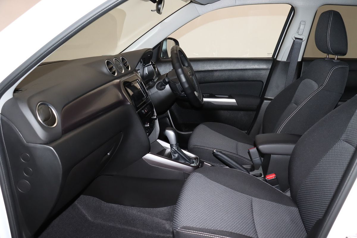 2024 Suzuki Vitara Turbo LY Series II