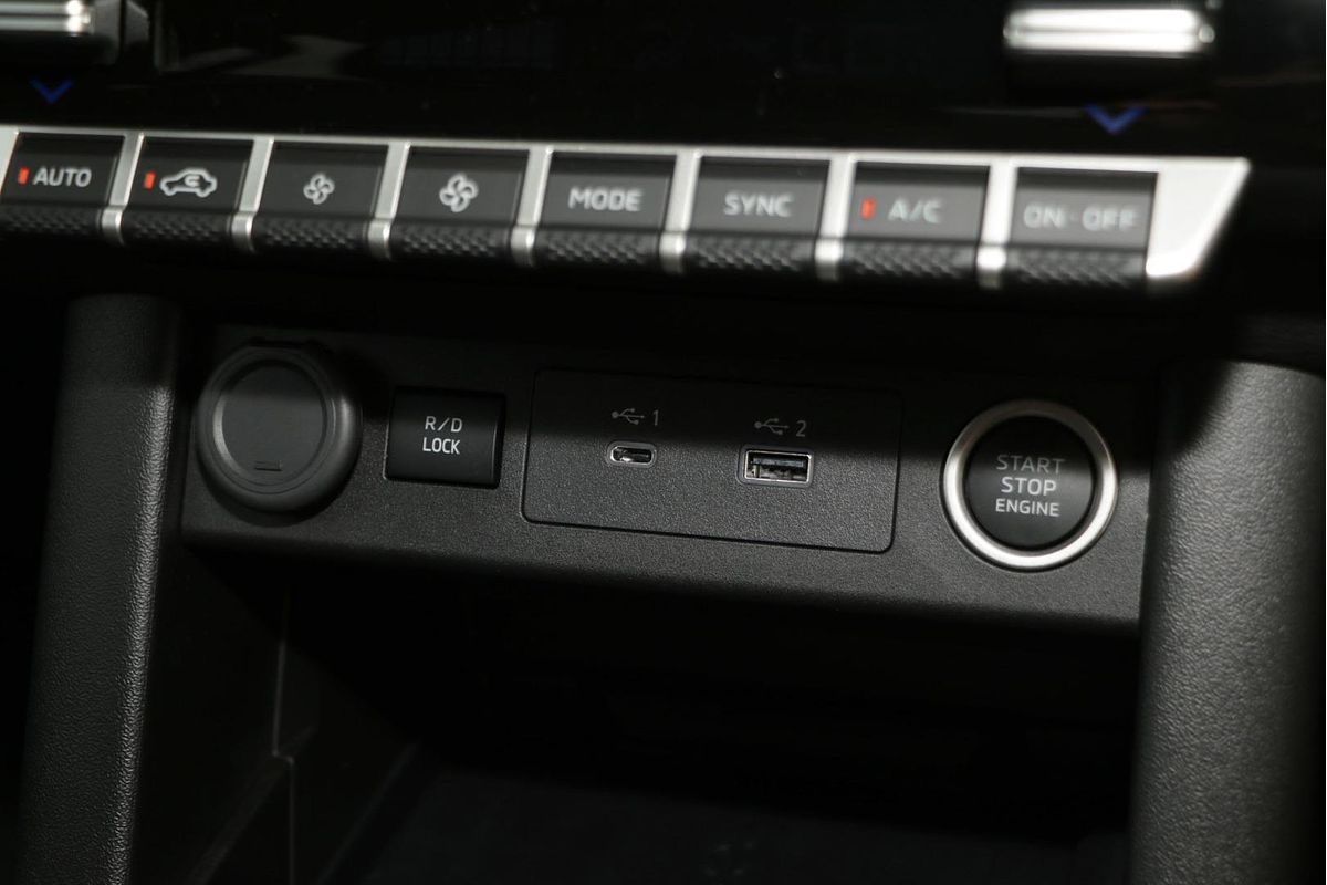 2024 Mitsubishi Triton GSR Special Edition MV 4X4