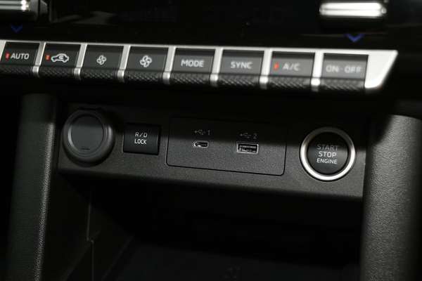 2024 Mitsubishi Triton GSR Special Edition MV 4X4