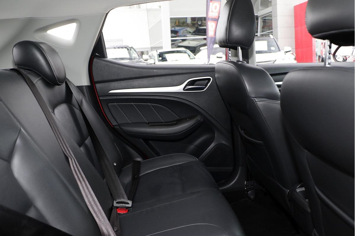 2018 MG ZS Essence AZS1