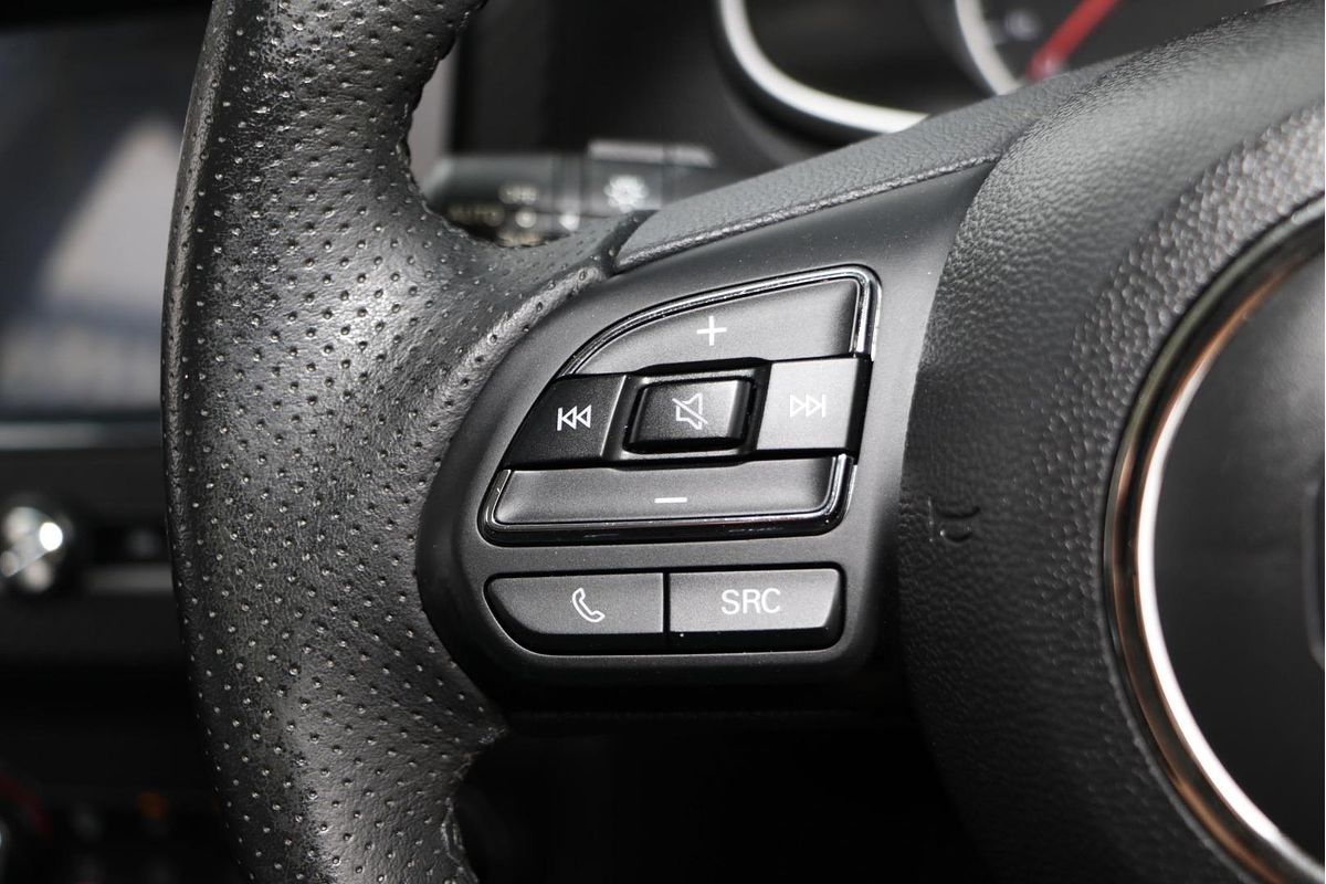 2018 MG ZS Essence AZS1