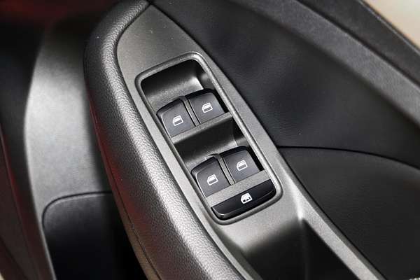 2018 MG ZS Essence AZS1