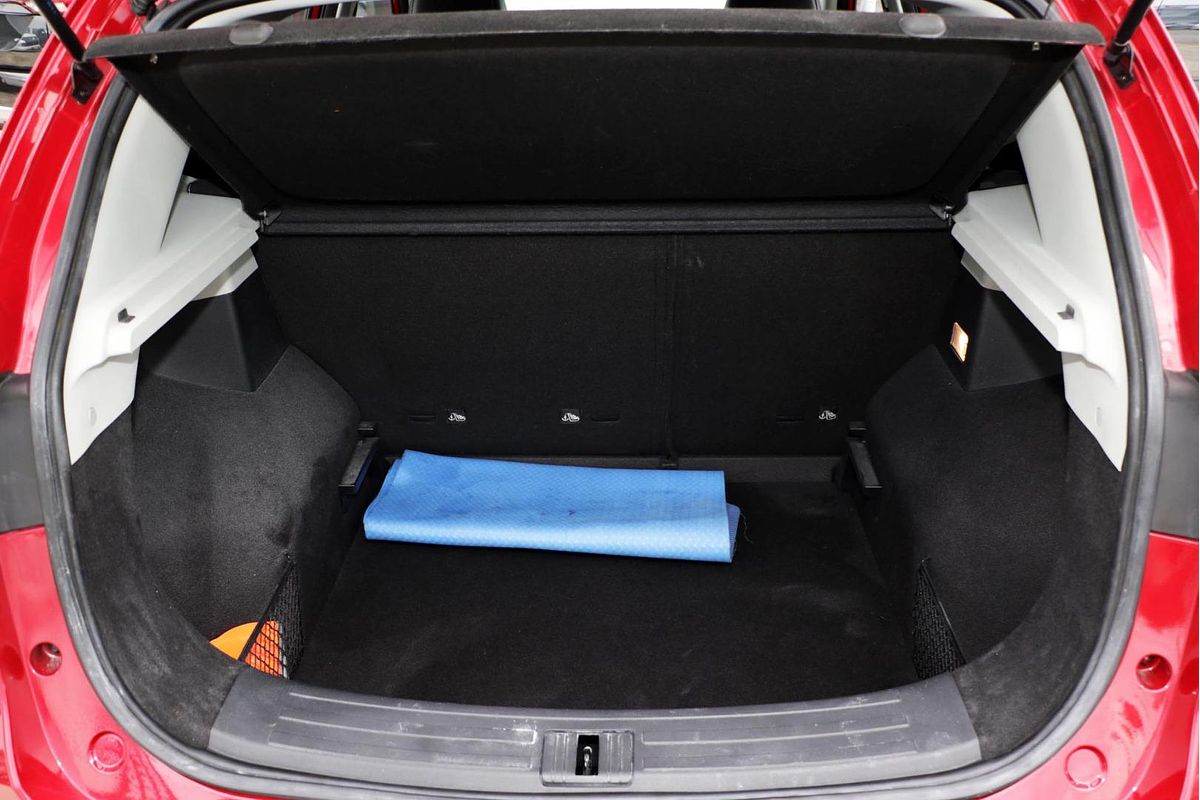 2018 MG ZS Essence AZS1