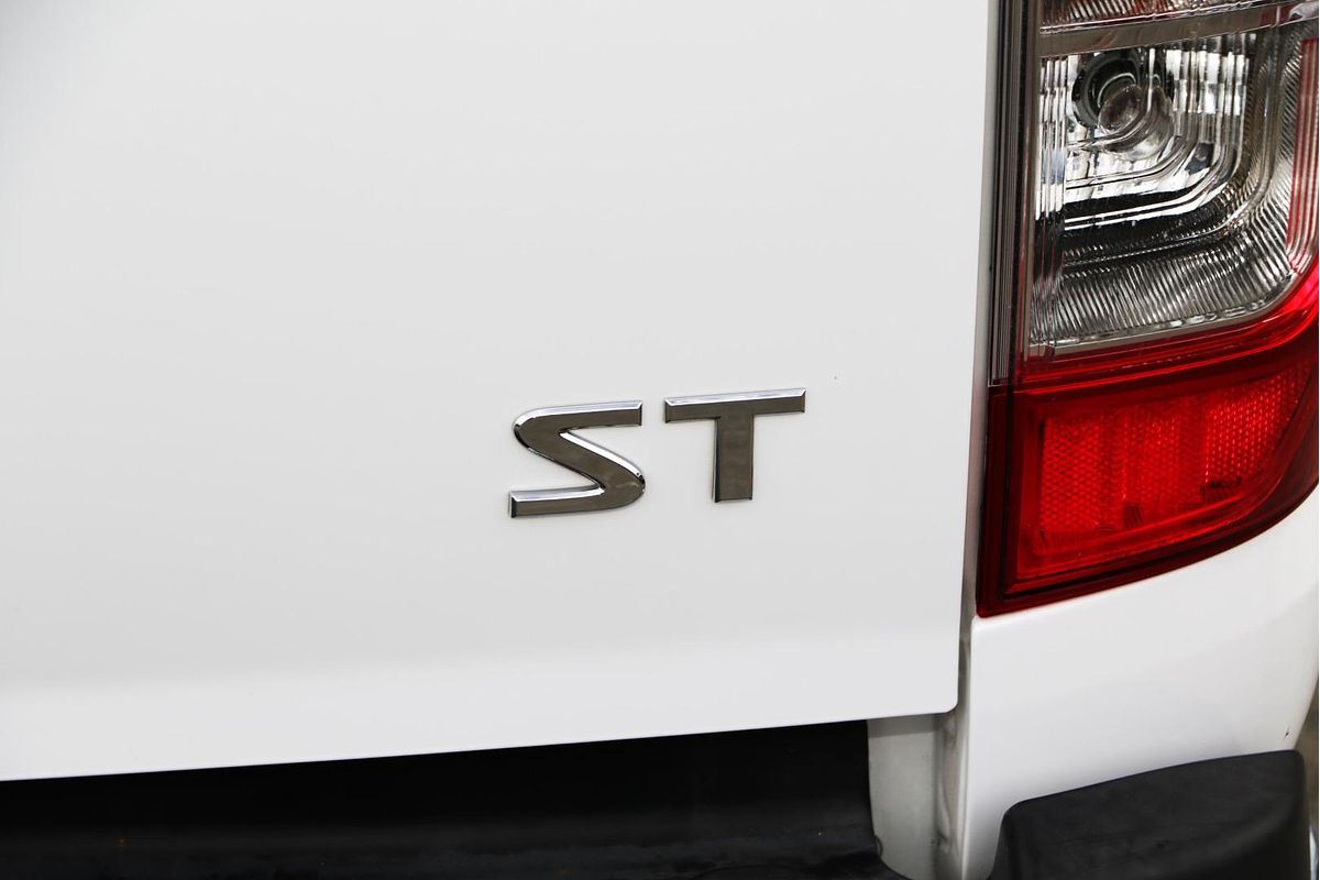 2019 Nissan Navara ST D23 Series 3 4X4