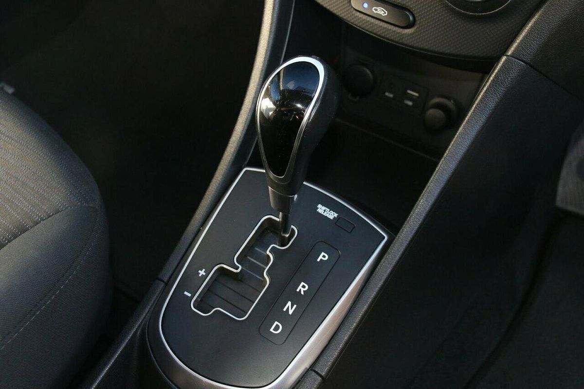 2018 Hyundai Accent Sport RB6